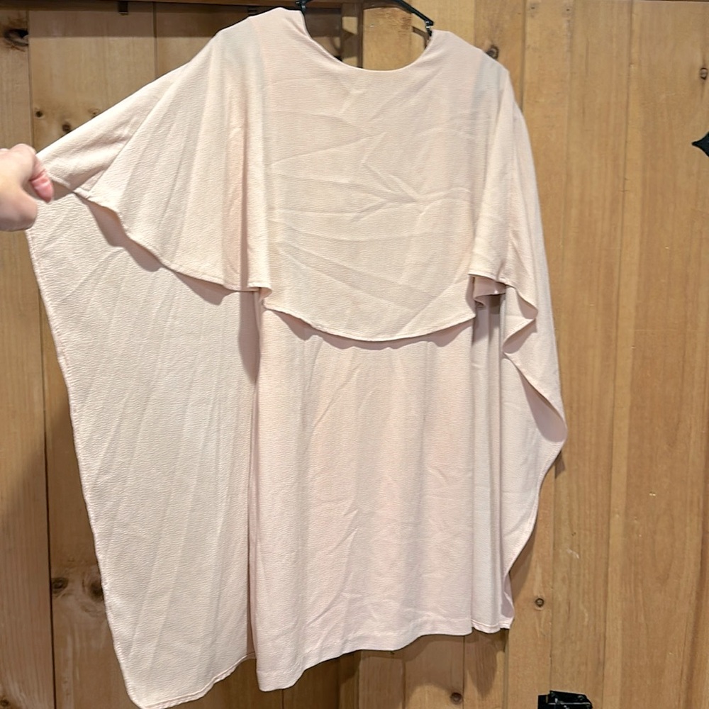 Pics don’t do justice stunning soft pink cape dress, lulus size Medium. Like new